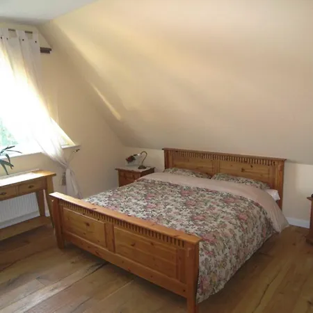 Ferienzimmer _gothenseeblick_ Und * Neu Sallenthin